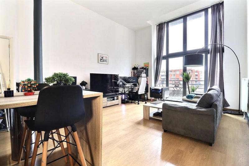Loft - 56 m² - 2 pièces