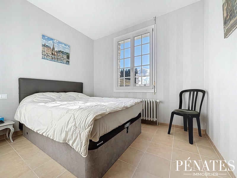 Maison - 185 m² - 6 pièces