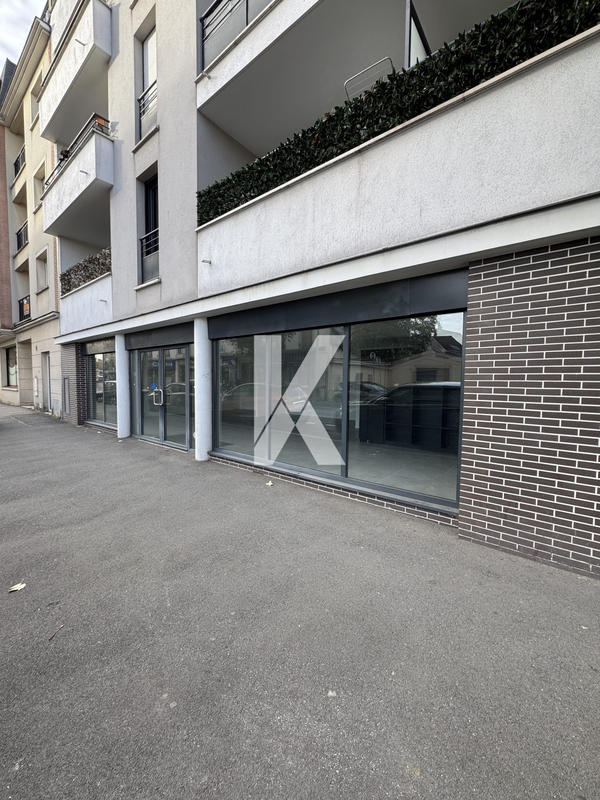 Local commercial - 90 m²