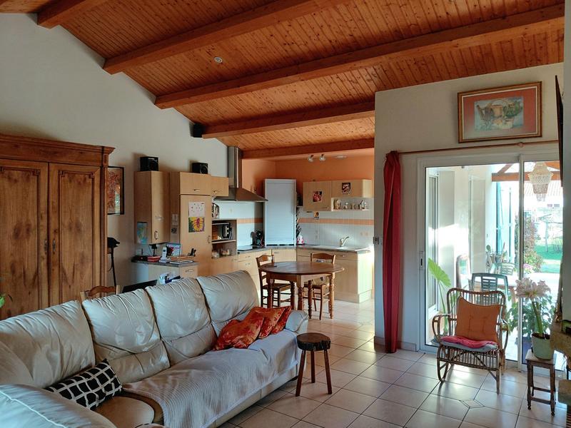 Maison - 92 m² - 4 pièces