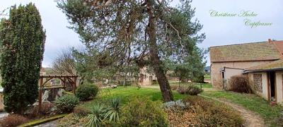 Maison - 183 m² - 8 pièces