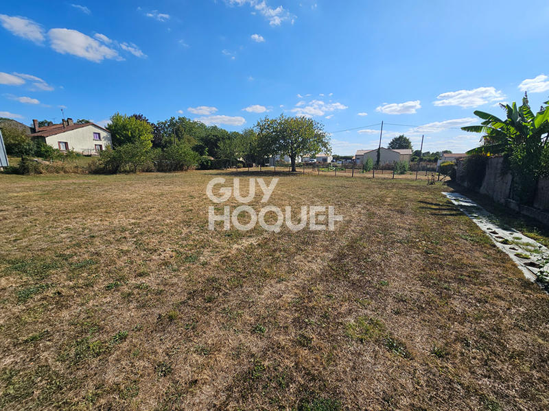 Parking / Garage - 985 m²