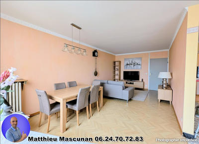 Appartement - 111 m² - 5 pièces