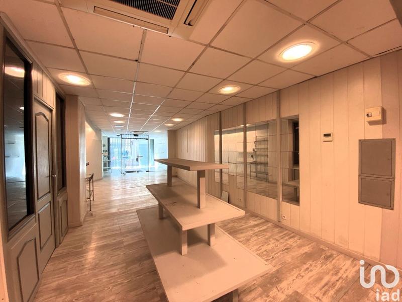 Local commercial - 166 m²