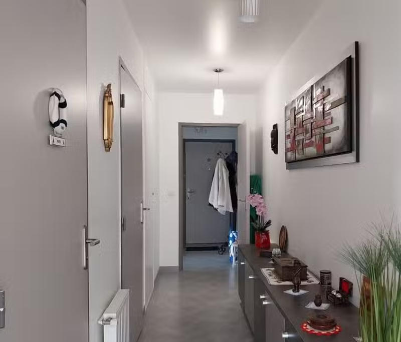 Appartement - 80 m² - 4 pièces