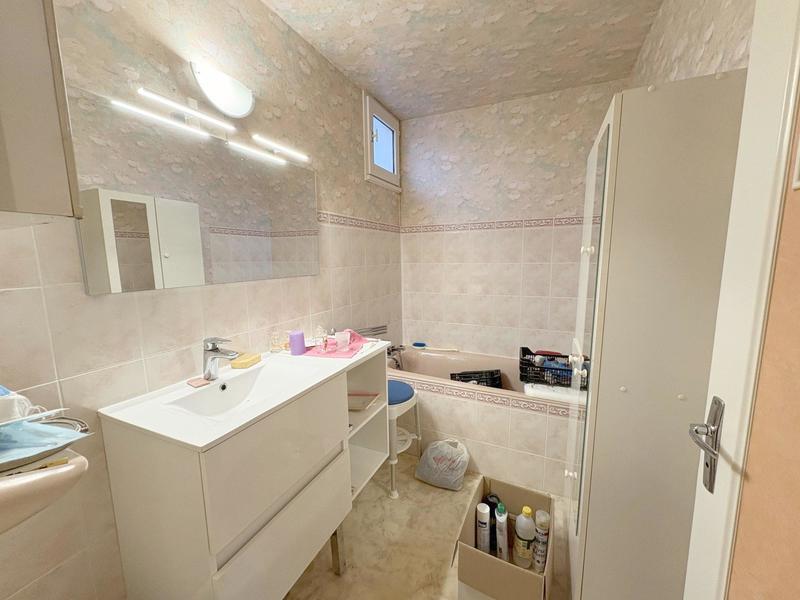 Maison - 105 m² - 6 pièces