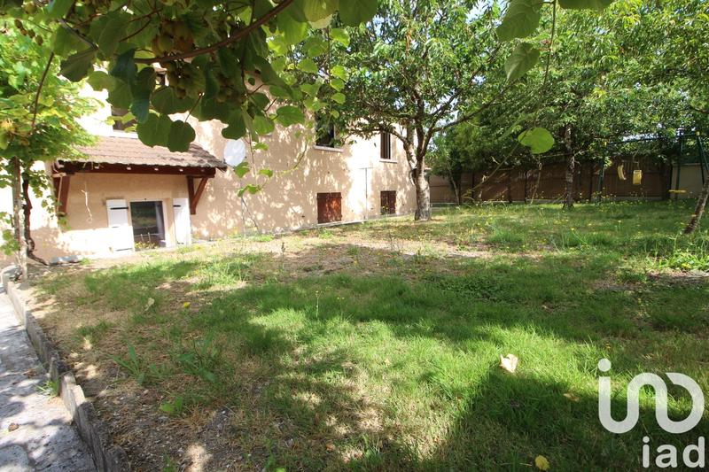 Maison - 162 m² - 9 pièces