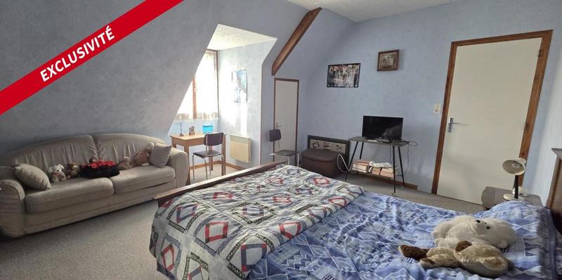 Maison traditionnelle - 127 m² - 7 pièces