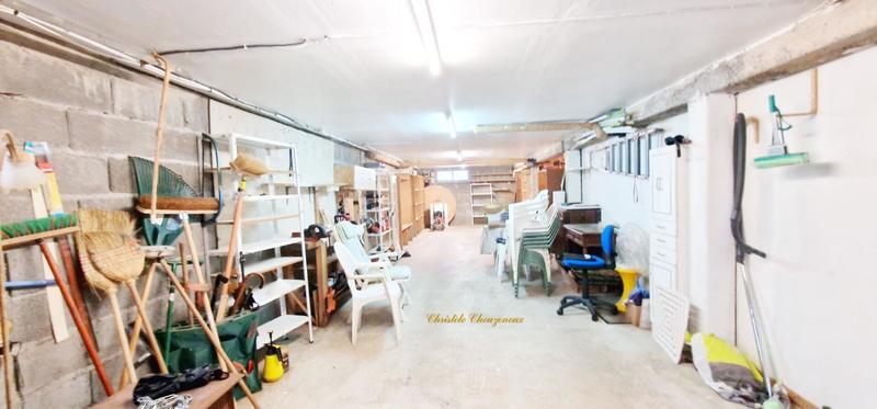 Maison - 226 m² - 10 pièces