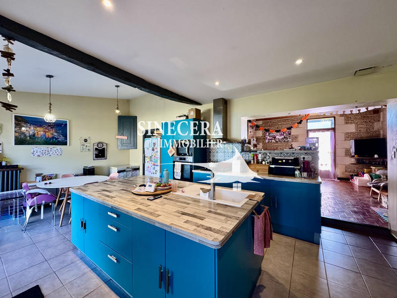 Maison - 143 m² - 5 pièces