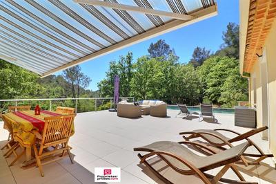 Maison - 310 m² - 10 pièces