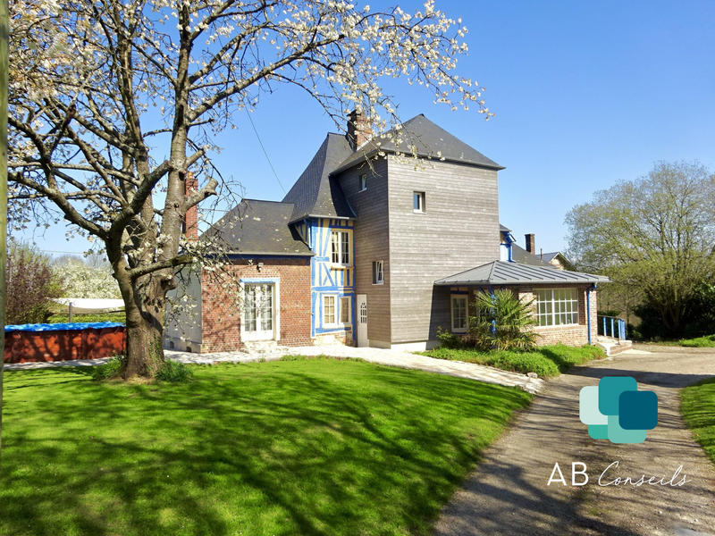 Maison ancienne - 206 m² - 7 pièces