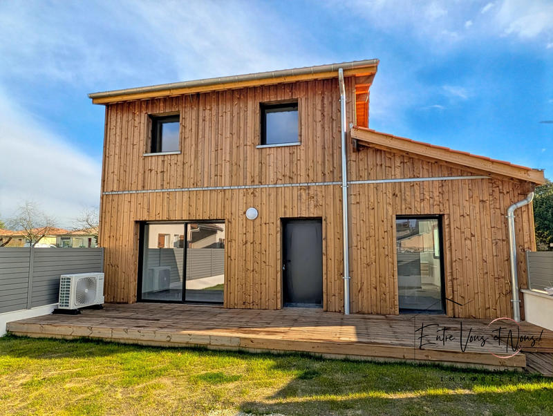 Maison - 84 m² - 4 pièces