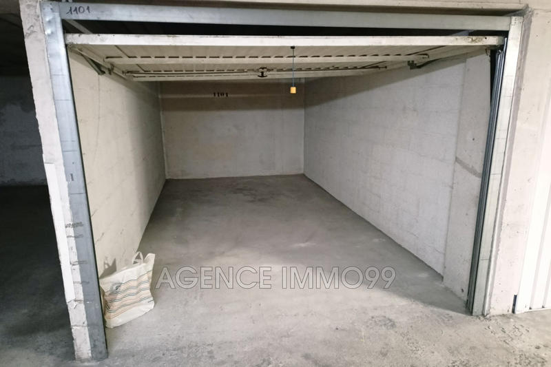 Parking / Garage - 12 m²
