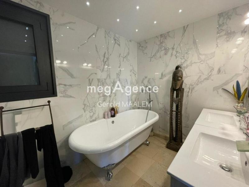 Maison de ville - 100 m² - 5 pièces