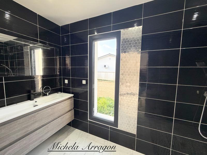 Maison - 115 m² - 4 pièces