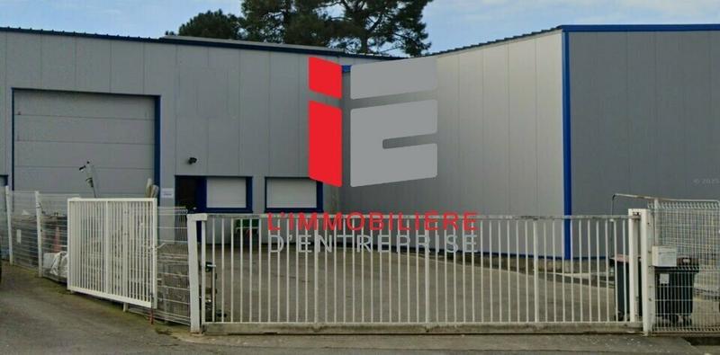 Local d'activité / Entrepôt - 276 m²