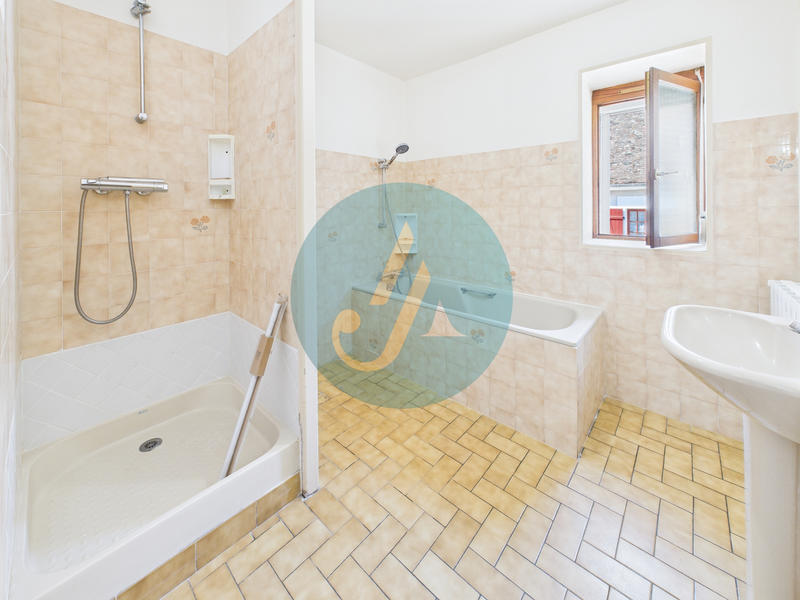 Maison - 81 m² - 3 pièces