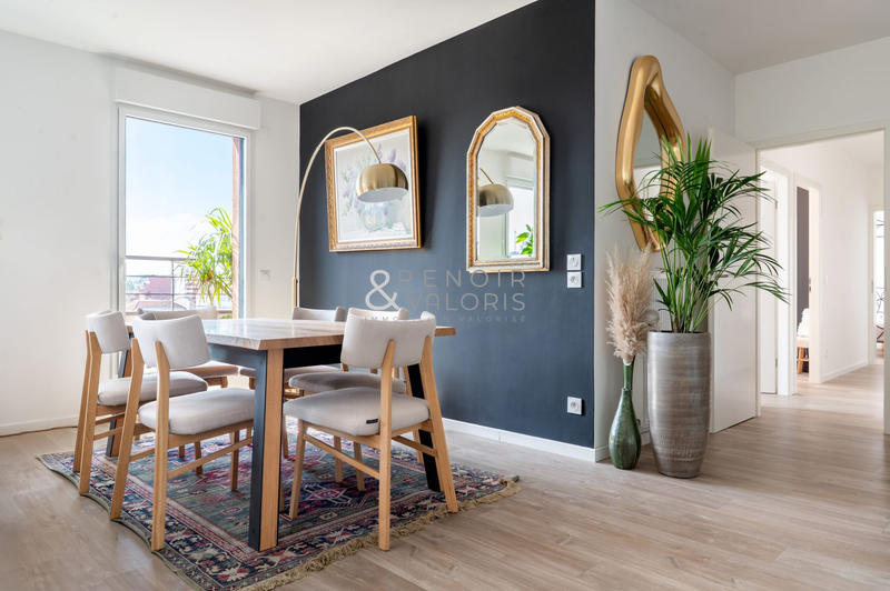 Appartement - 94 m² - 5 pièces