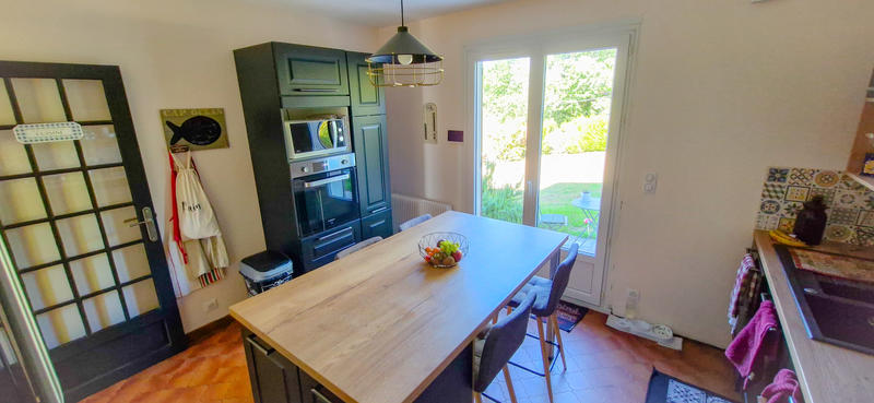 Maison traditionnelle - 166 m² - 8 pièces