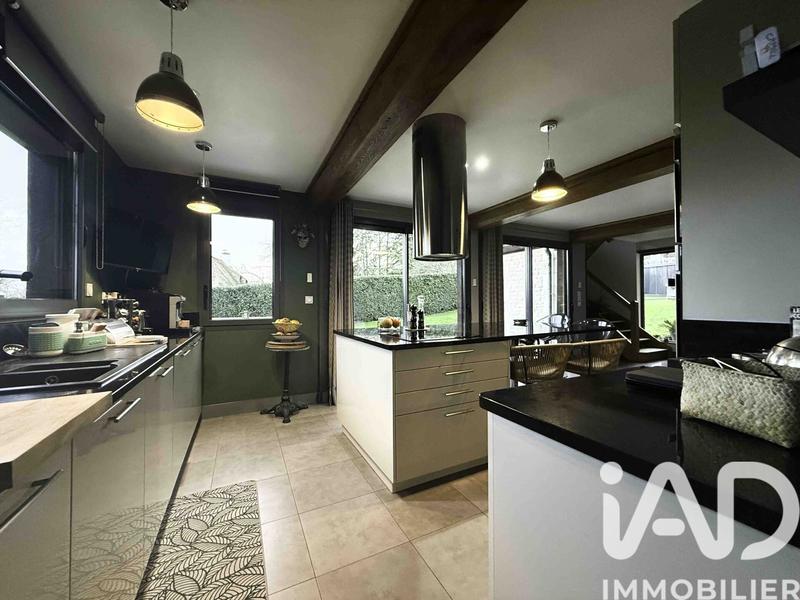 Maison de maîtres - 180 m² - 6 pièces