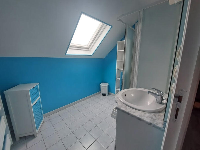 Maison - 570 m² - 6 pièces