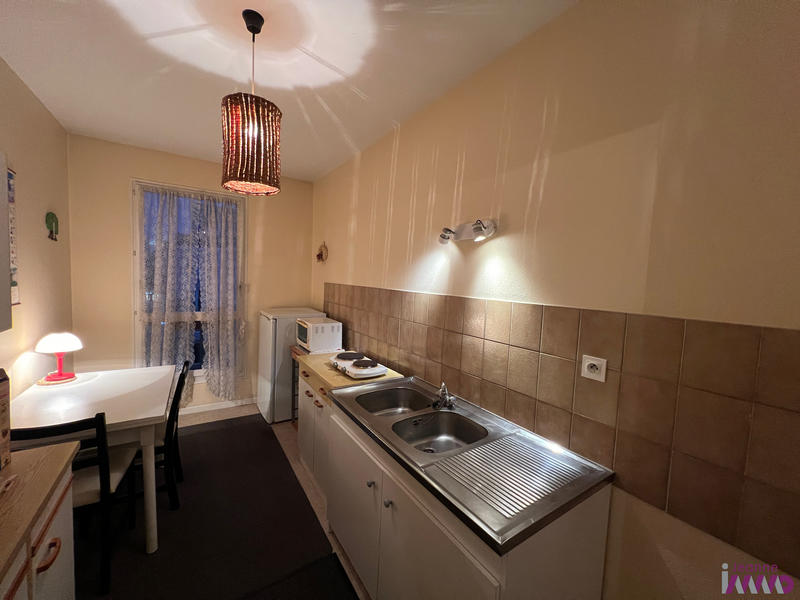 Appartement - 90 m² - 4 pièces