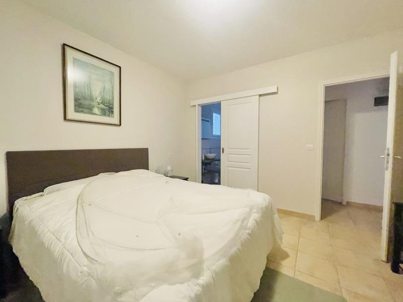 Villa - 166 m² - 9 pièces