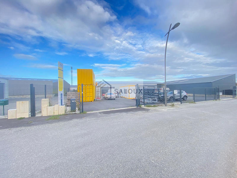 Local d'activité / Entrepôt - 145 m²