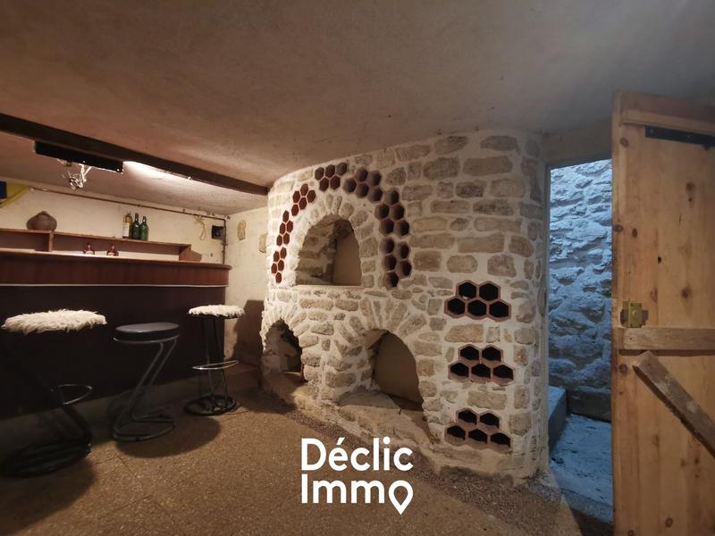 Maison - 207 m² - 8 pièces