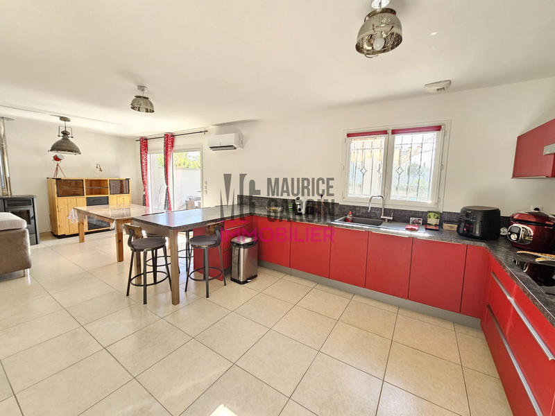 Villa - 90 m² - 5 pièces