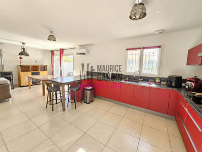 Villa - 90 m² - 5 pièces