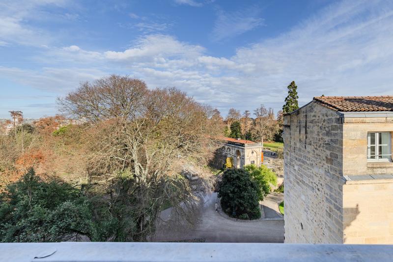 Appartement - 195 m² - 4 pièces