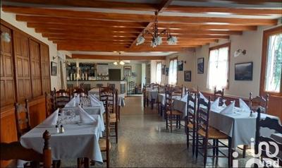 Local commercial - 707 m²