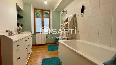 Maison - 140 m² - 5 pièces