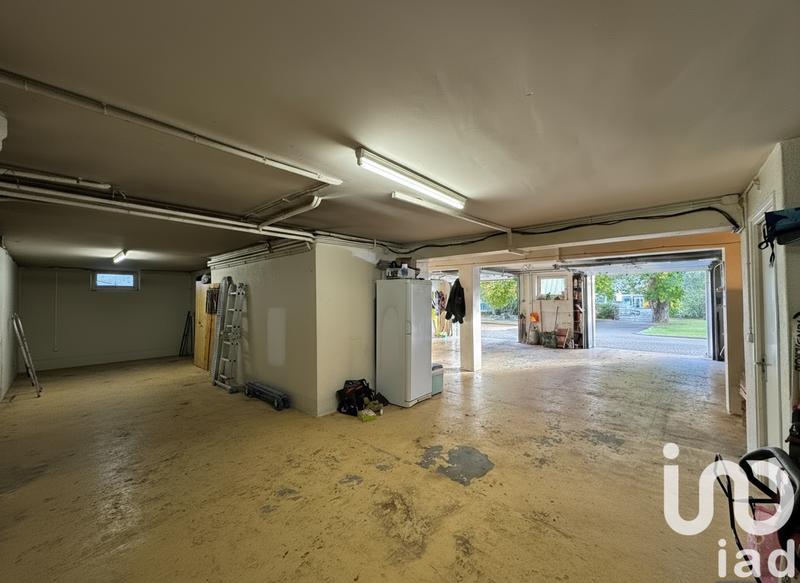 Maison - 200 m² - 8 pièces