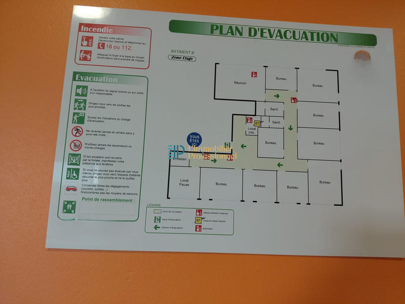 Bureau - 298 m² - 14 pièces