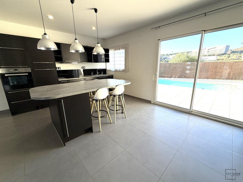 Villa - 142 m² - 4 pièces