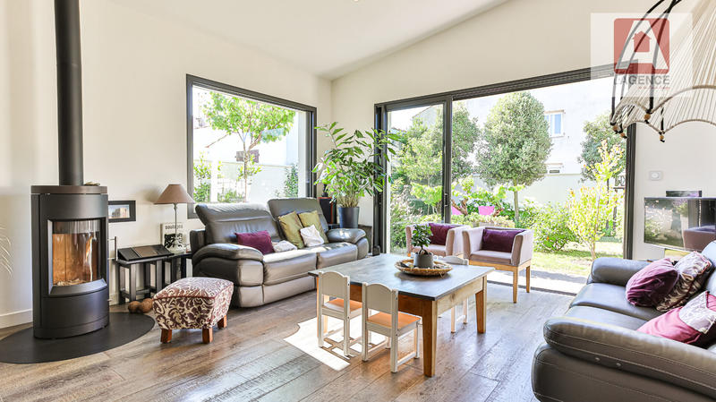 Maison - 162 m² - 5 pièces