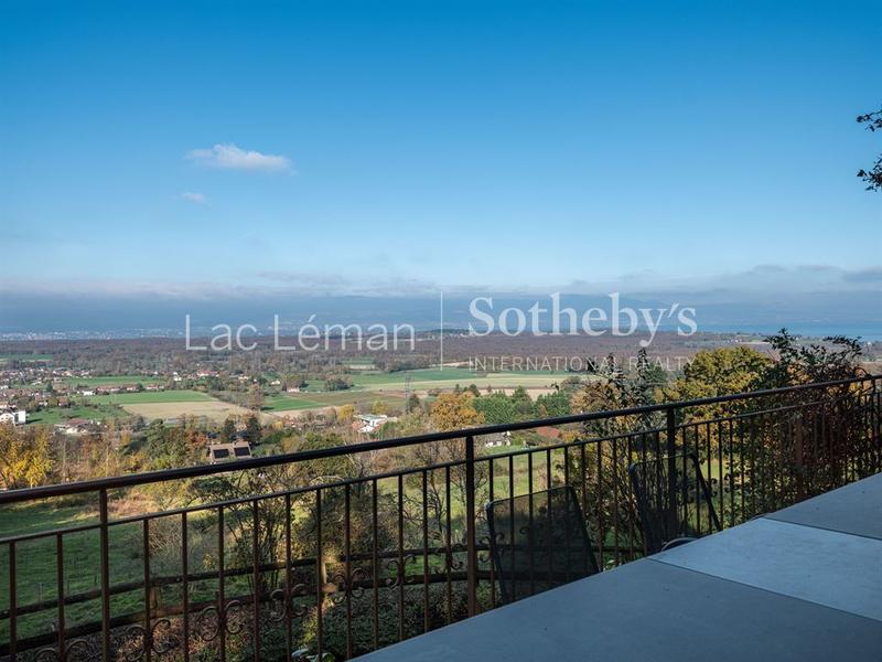 Maison - 306 m² - 7 pièces