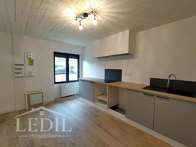 Maison de ville - 75 m² - 3 pièces