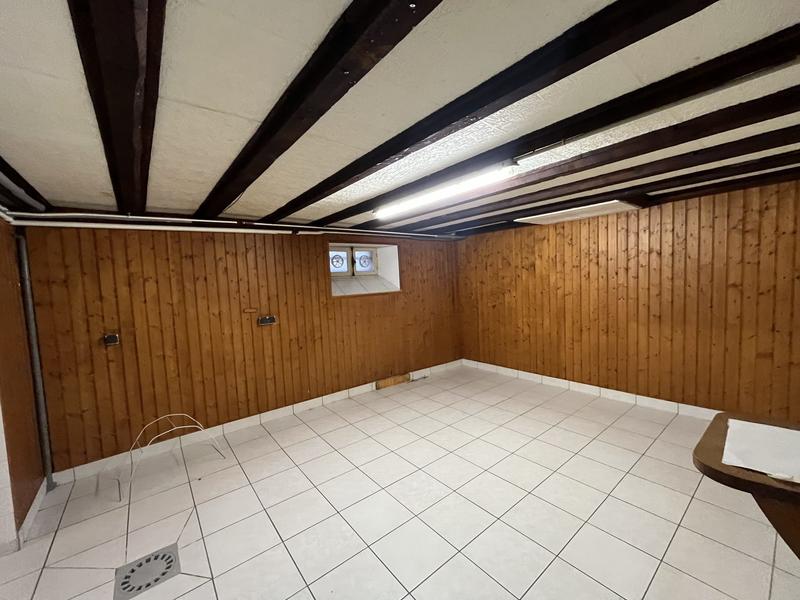 Maison - 162 m² - 6 pièces