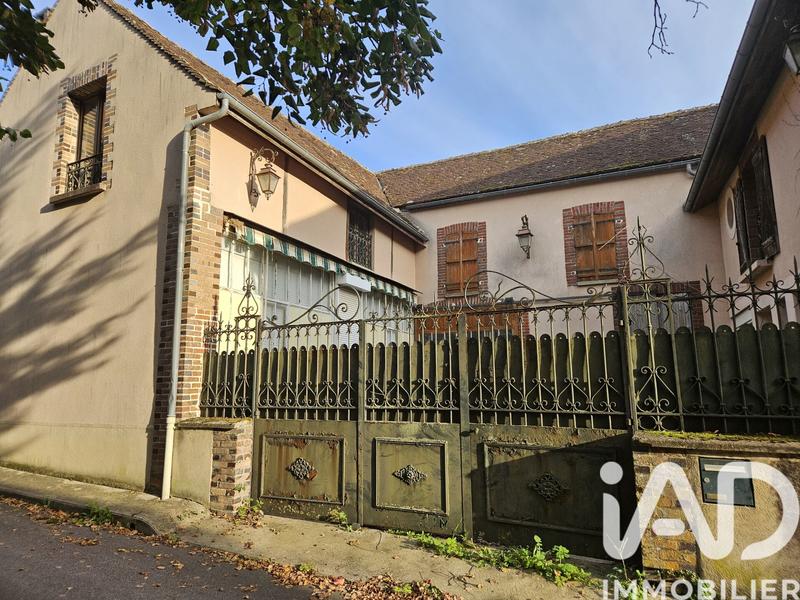 Maison de village - 212 m² - 5 pièces