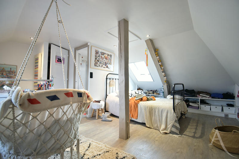 Maison - 151 m² - 7 pièces