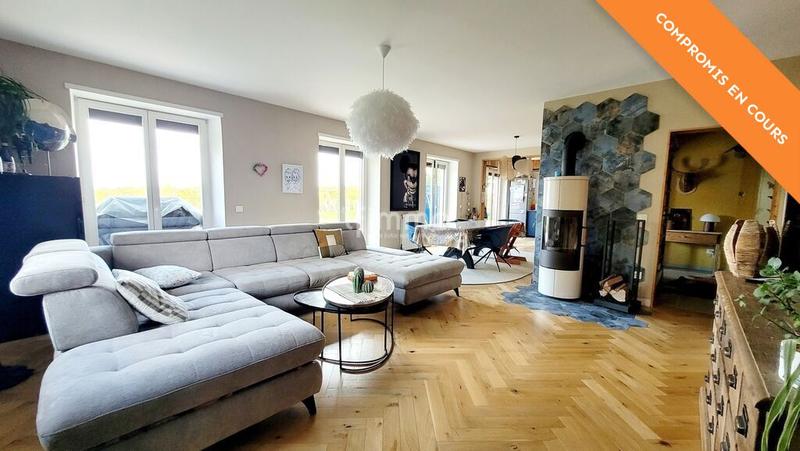 Maison - 192 m² - 6 pièces