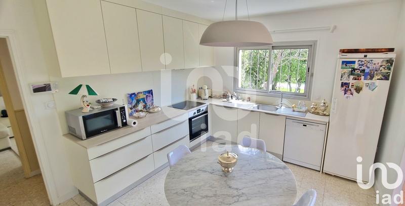 Maison - 250 m² - 11 pièces