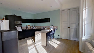 Maison ancienne - 282 m² - 7 pièces