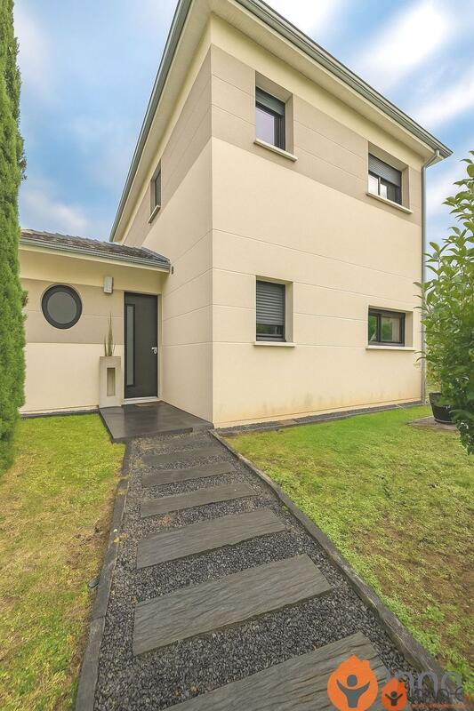 Maison - 130 m² - 5 pièces