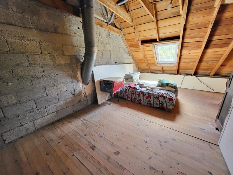 Maison - 95 m² - 5 pièces