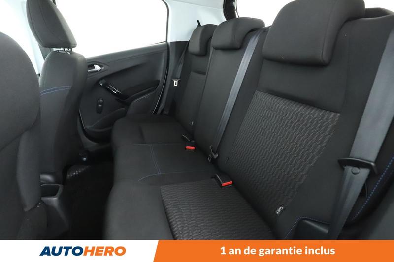 Peugeot 208 1.6 Blue-HDi Style 5p 75 ch